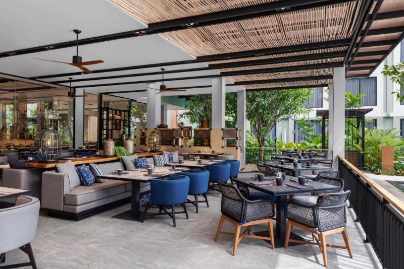 هتل Four Points By Sheraton Phuket Patong Beach Resort