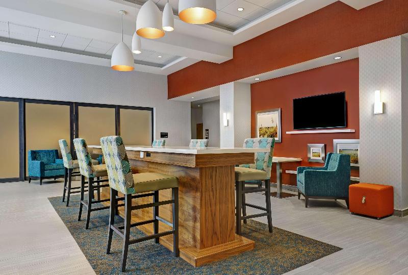 هتل Hampton Inn & Suites By Hilton Belleville