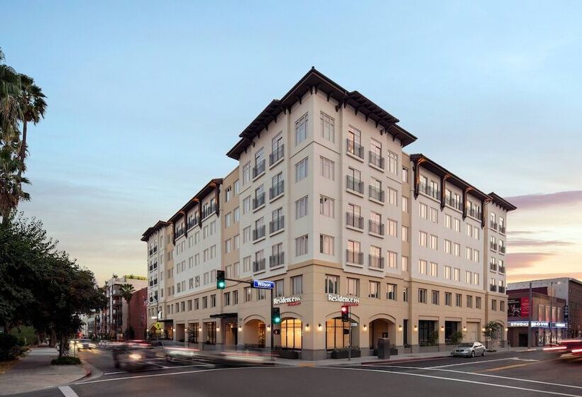 בית מלון כפרי Residence Inn Los Angeles Glendale