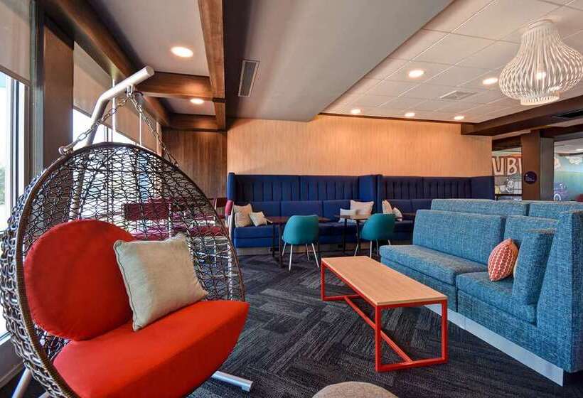هتل Tru By Hilton Auburn
