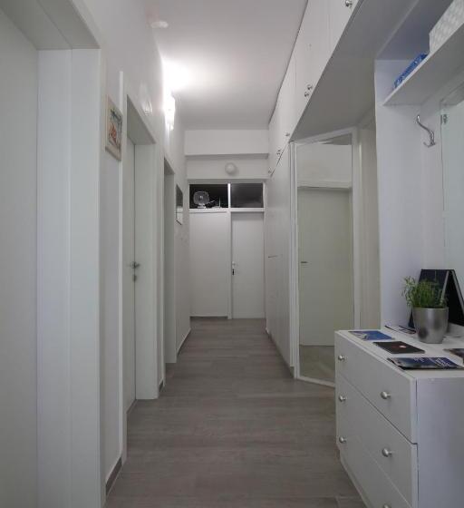 پانسیون Apartmani Daša Tučepi