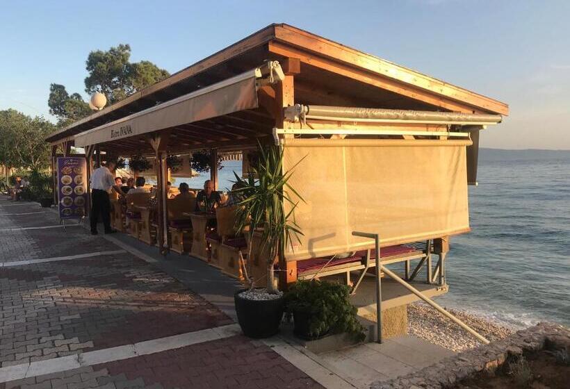 پانسیون Apartmani Daša Tučepi