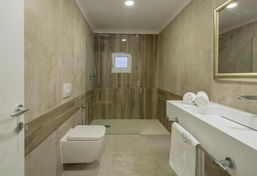 پانسیون Villa Mandalinic