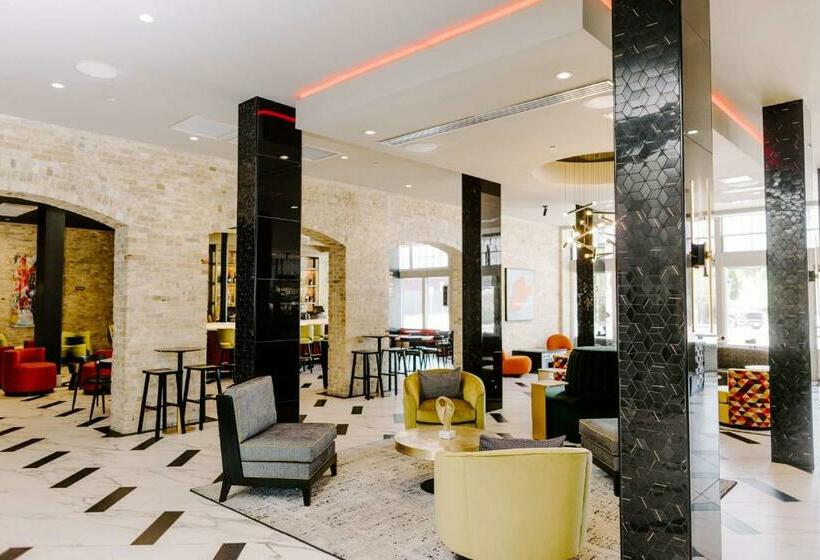 هتل Aiden By Best Western San Antonio Riverwalk