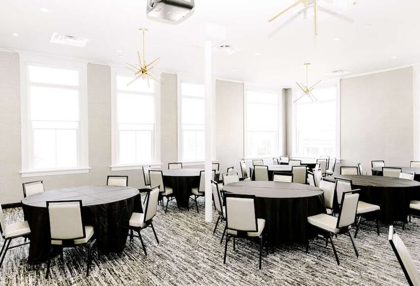 هتل Aiden By Best Western San Antonio Riverwalk