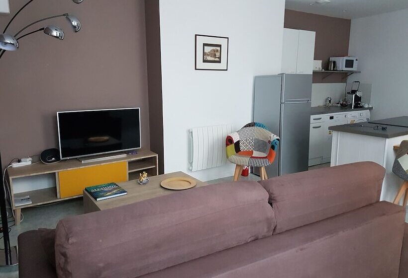هتل Appartements Du Beffroi