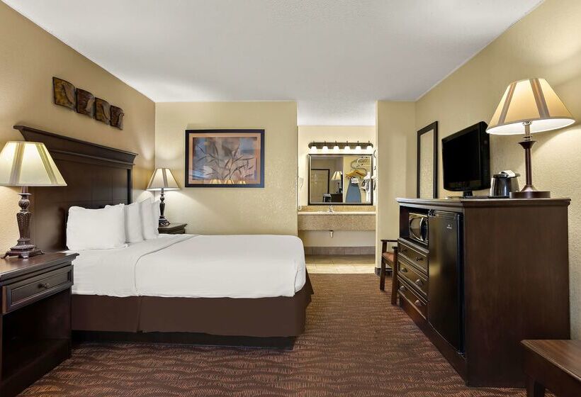 فندق Best Western Center Pointe Inn