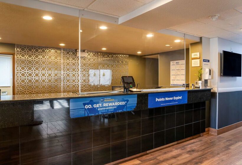 בית מלון כפרי Best Western Des Plaines Inn
