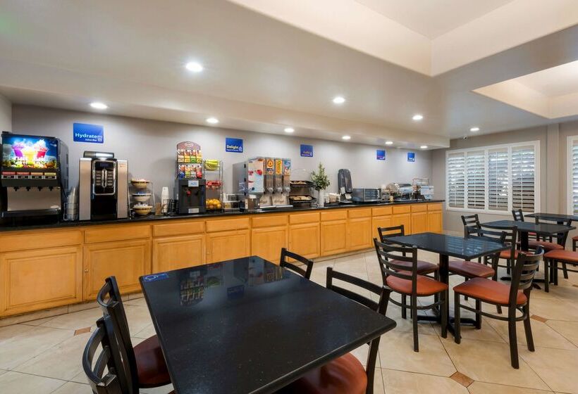هتل Best Western Lanai Garden Inn & Suites