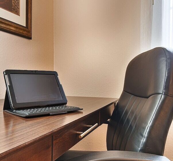 בית מלון כפרי Best Western Plus Brandywine Inn & Suites