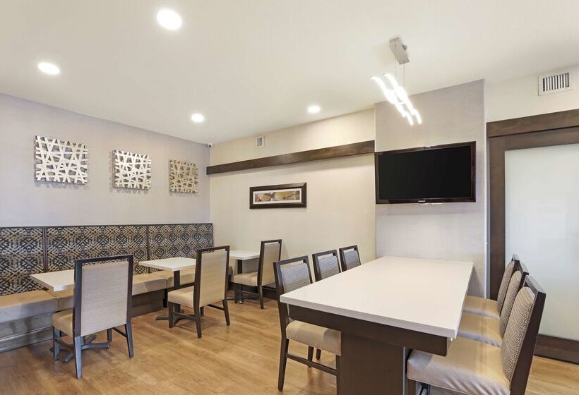 فندق Best Western Plus Castle Rock