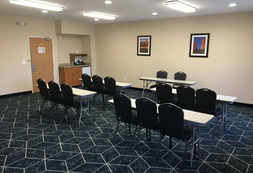 هتل Best Western Plus Gateway Inn & Suites   Aurora