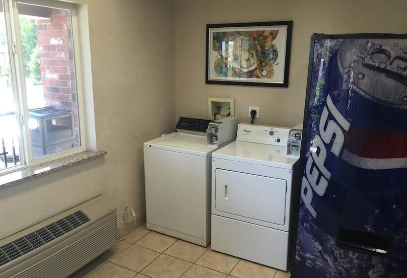 هتل Best Western Plus Gateway Inn & Suites   Aurora