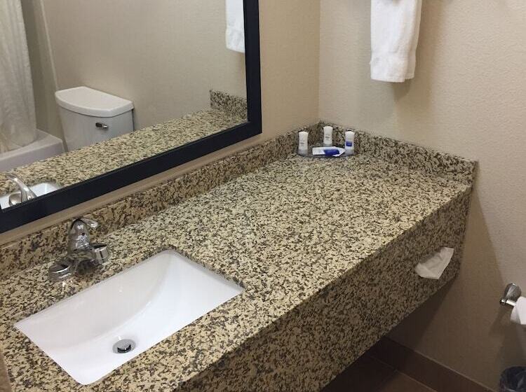 هتل Best Western Plus Gateway Inn & Suites   Aurora