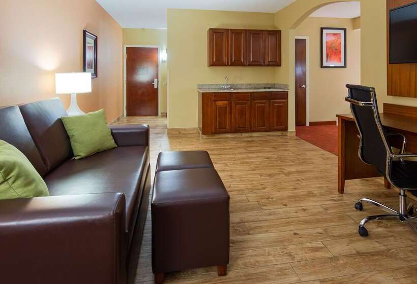 هتل Best Western Plus Georgetown Corporate Center