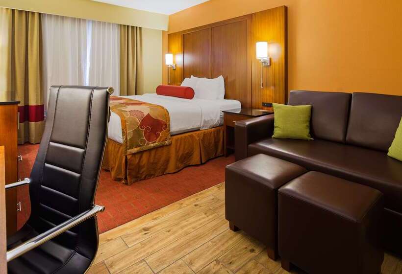 هتل Best Western Plus Georgetown Corporate Center