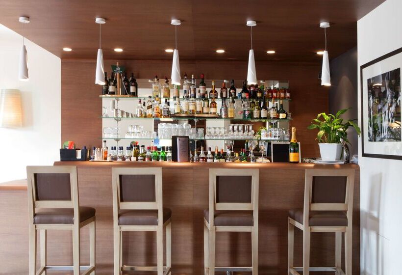 هتل Best Western Plus Hostellerie Du Vallon