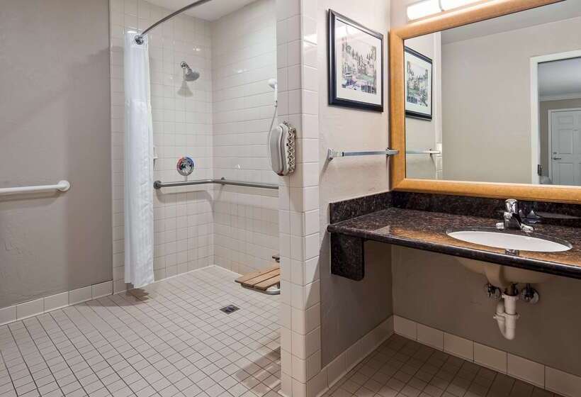 בית מלון כפרי Best Western Plus Humboldt Bay Inn