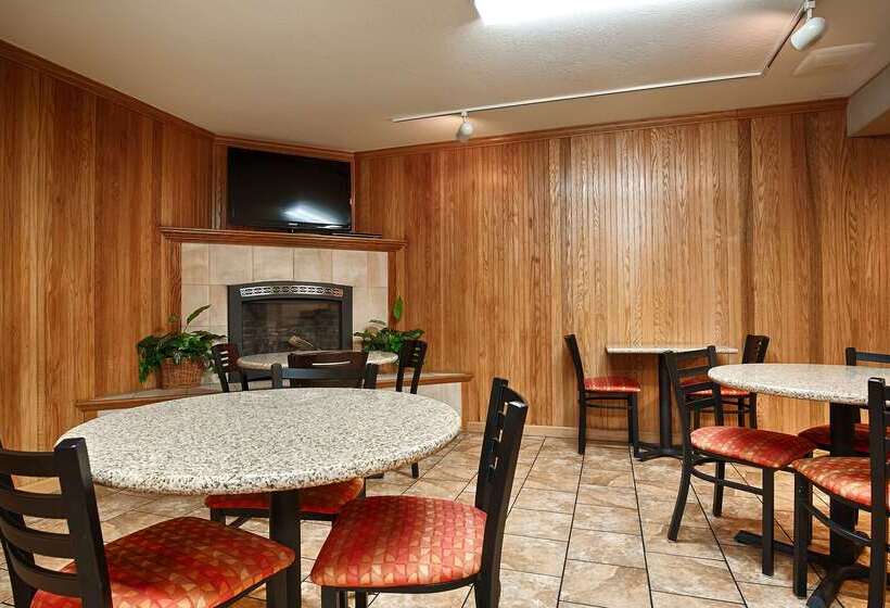 هتل Best Western Plus Humboldt Bay Inn