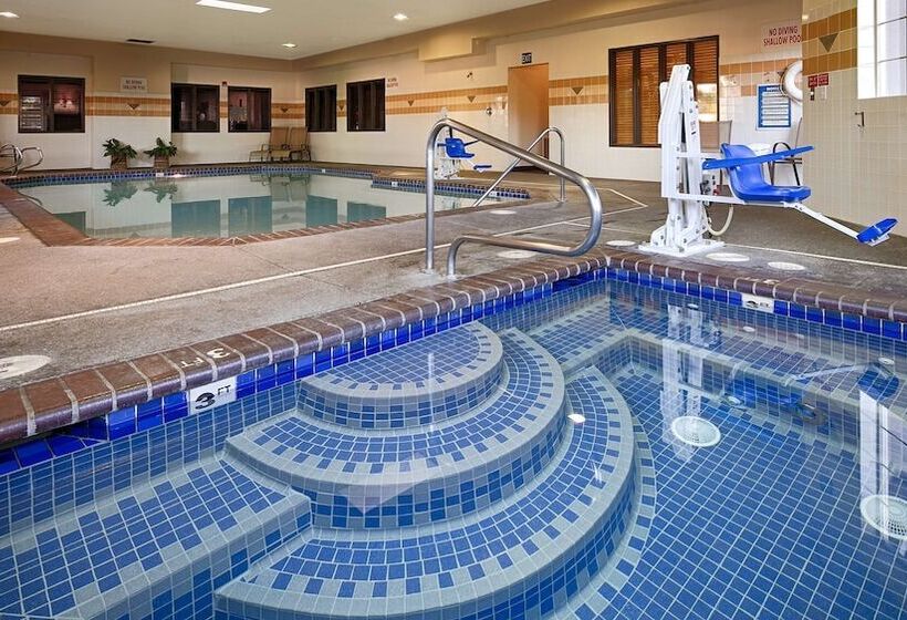 호텔 Best Western Plus Northwind Inn & Suites