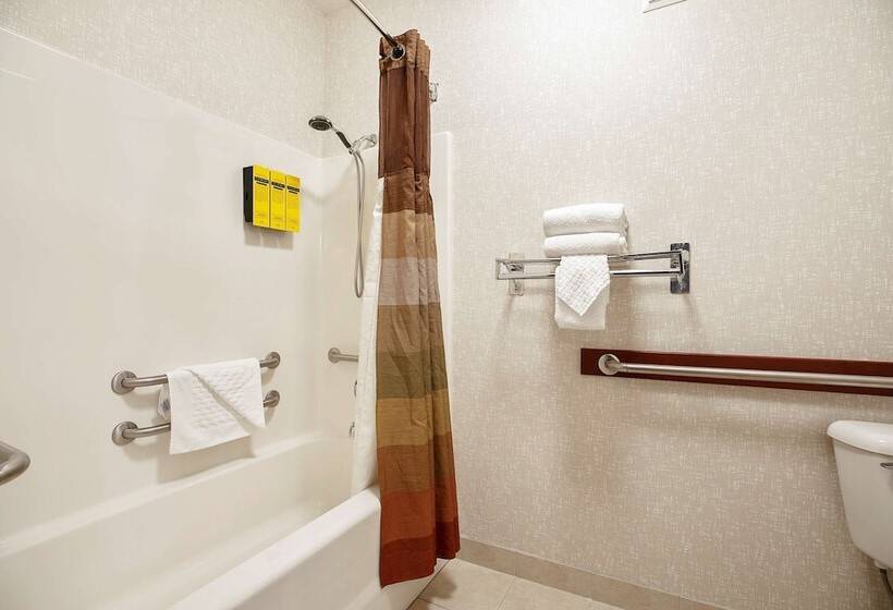 호텔 Best Western Plus Northwind Inn & Suites