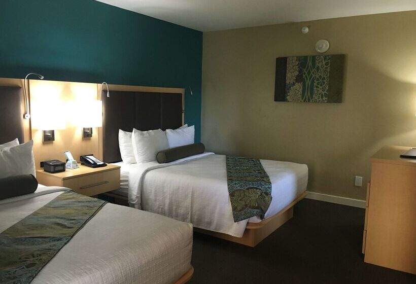 هتل Best Western Plus South Coast Inn