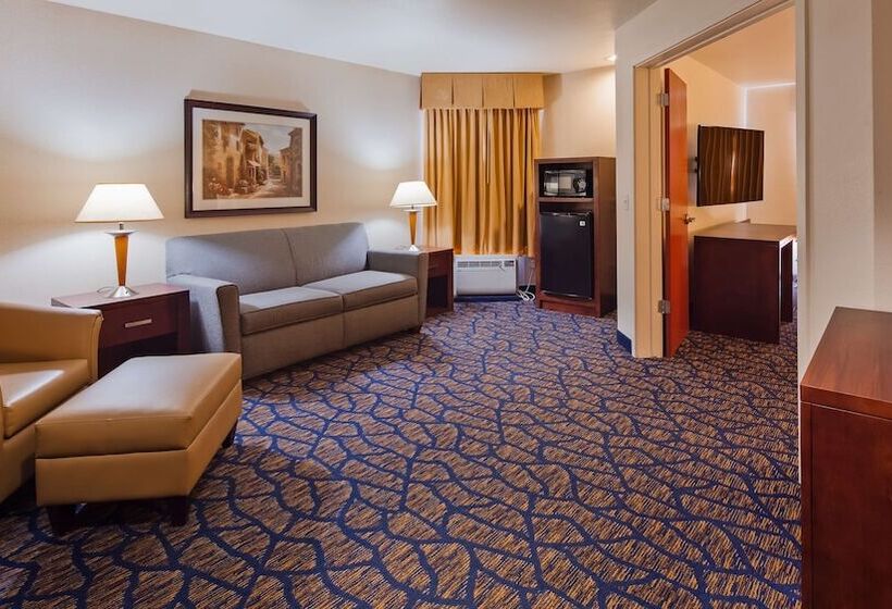 Отель Best Western Plus Villa Del Lago Inn Patterson