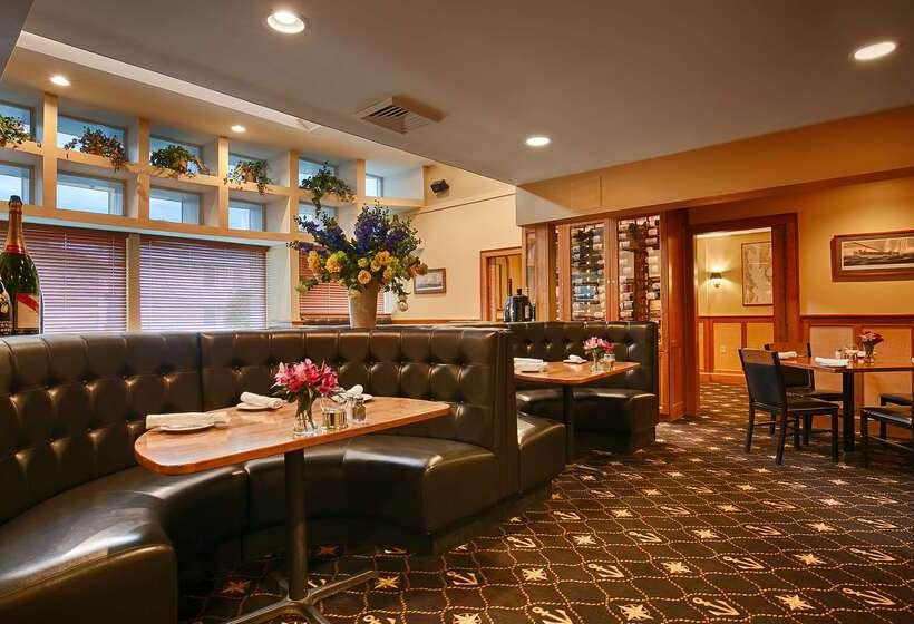 هتل Best Western Plus Windjammer Inn & Conference Center