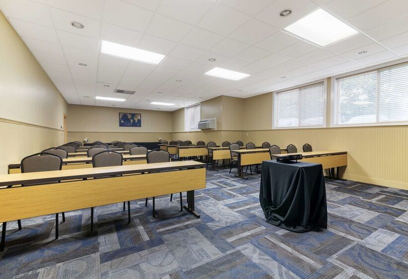 هتل Best Western Plus Windjammer Inn & Conference Center