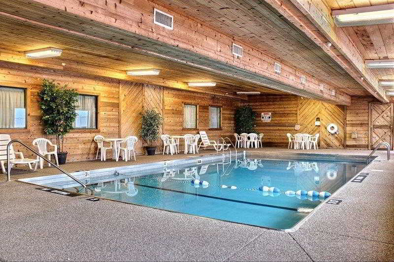 هتل Comfort Inn & Suites At I 74 And 155
