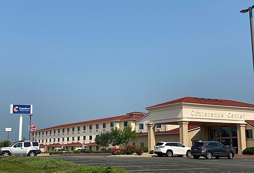 هتل Comfort Inn & Suites At I 74 And 155