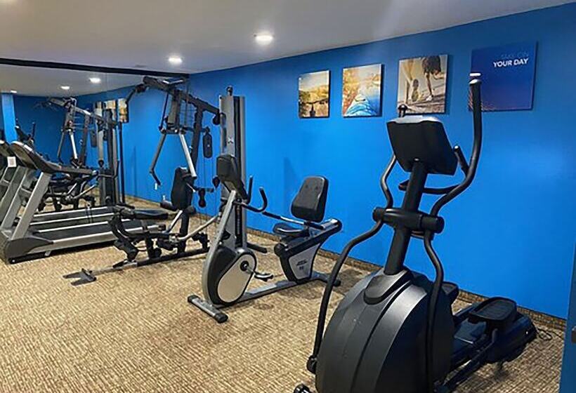 هتل Comfort Inn & Suites At I 74 And 155