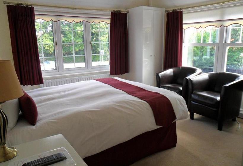 호텔 Cumberland House Gatwick B & B