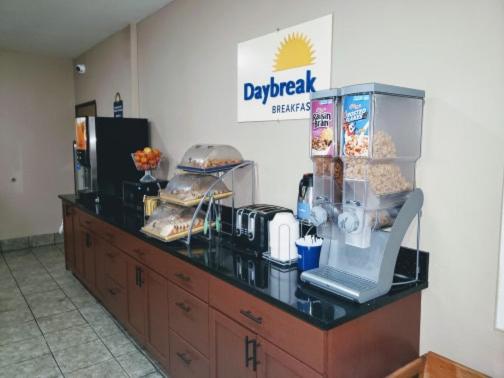 酒店 Days Inn & Suites By Wyndham Of Morris