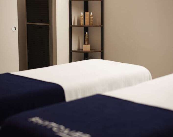 هتل De Brunville & Spa