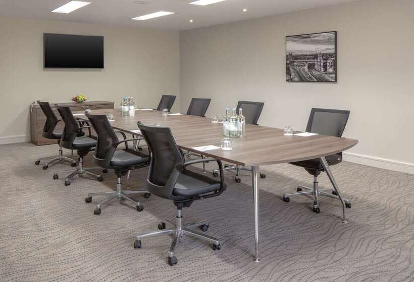 هتل Doubletree By Hilton Bristol