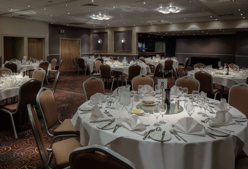 فندق Doubletree By Hilton  Bristol City Centre