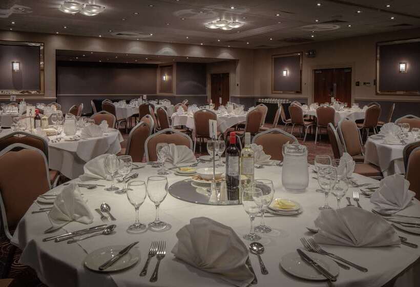 فندق Doubletree By Hilton  Bristol City Centre