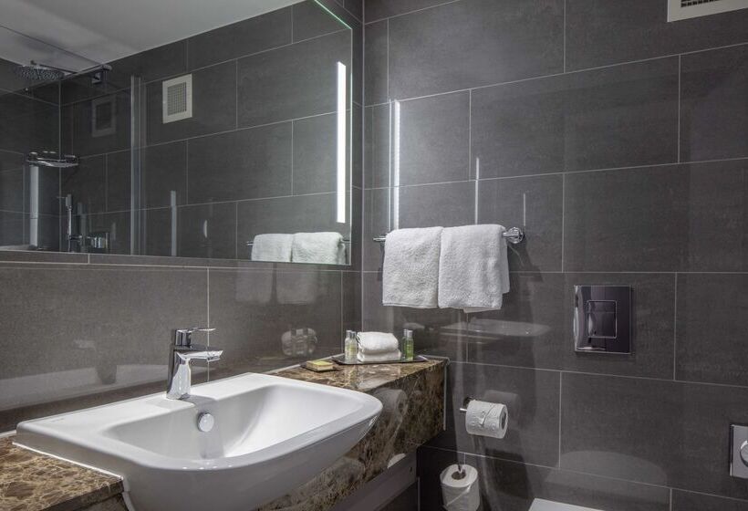 هتل Doubletree By Hilton Bristol