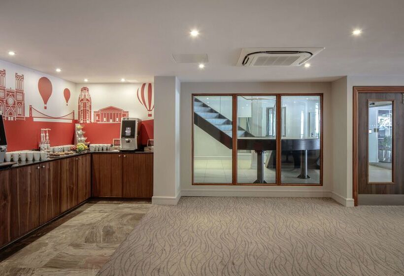 هتل Doubletree By Hilton Bristol