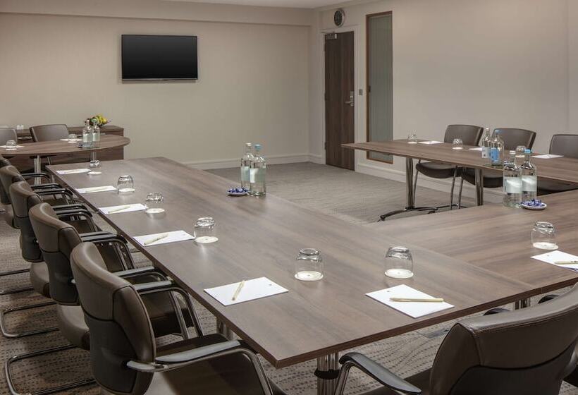 هتل Doubletree By Hilton Bristol