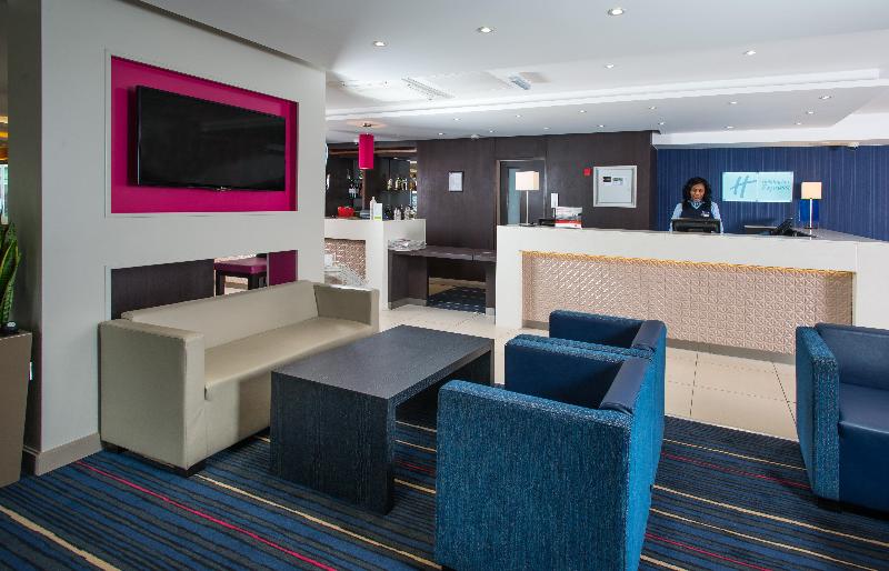 Fotos del hotel Holiday Inn Express London Wandsworth:  38