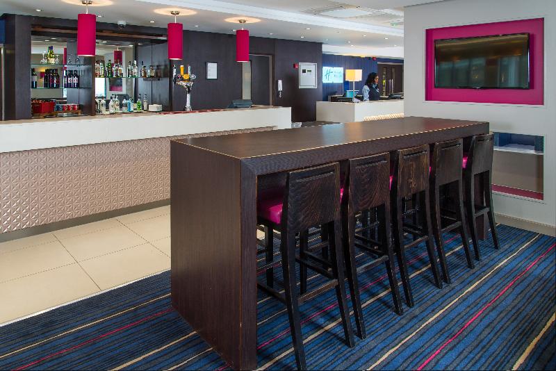 هتل Holiday Inn Express London  Wandsworth