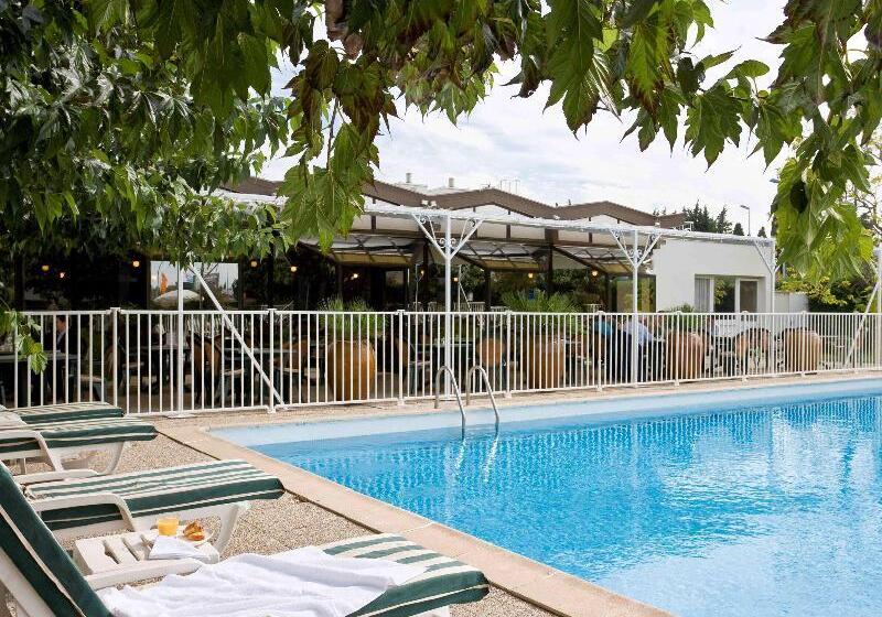 Hotel Ibis Styles Avignon Sud