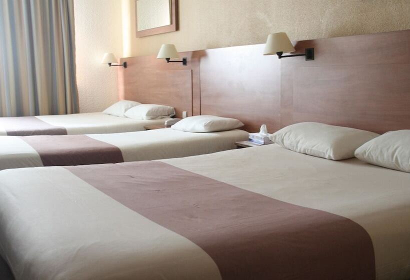 בית מלון כפרי Kyriad Marne La Vallee Torcy