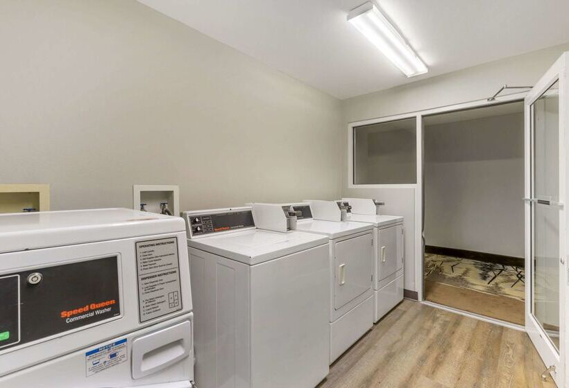 فندق Quality Inn Conference Center At Citrus Hills