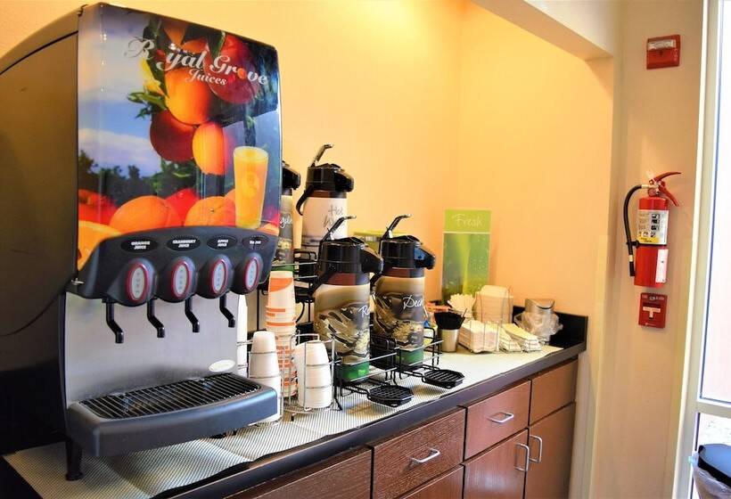 فندق Quality Inn Conference Center At Citrus Hills