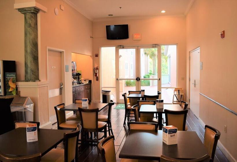 فندق Quality Inn Conference Center At Citrus Hills