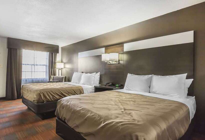 호텔 Quality Inn And Suites