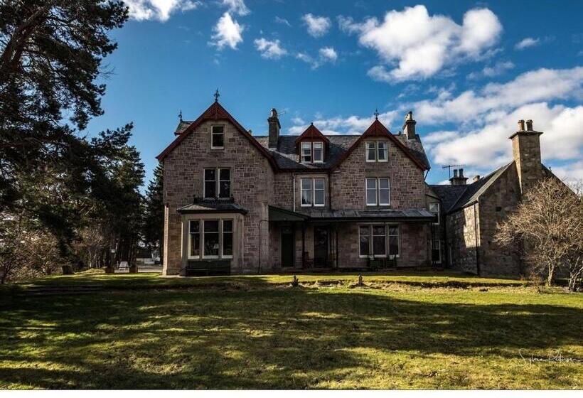 فندق ريفى Dalrachney Lodge